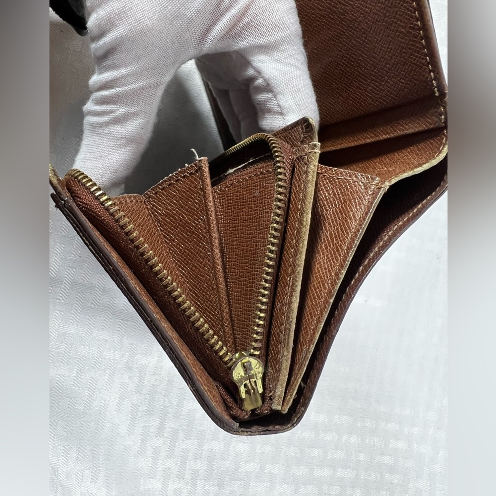 1137: Rehab Lot: Vuitton Monogram - Picture 9 of 16
